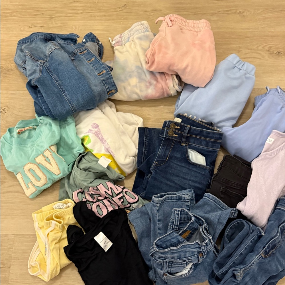 Assorted Clothing Bundle